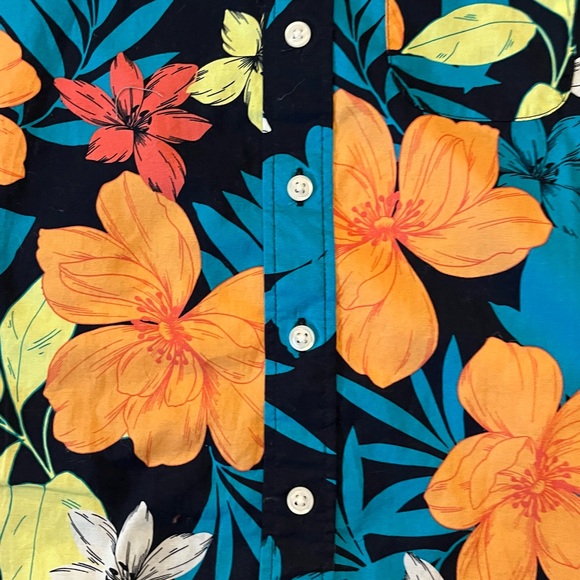 Gap button down shirts | size small - Picture 2 of 7